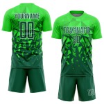 Benutzerdefinierte Grün Grün-Weiß Sublimation Jersey Gras Uniform Fußball
