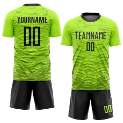 Grünes Trikot Sublimation Schwarz Benutzerdefinierte Neon Uniform Fußball